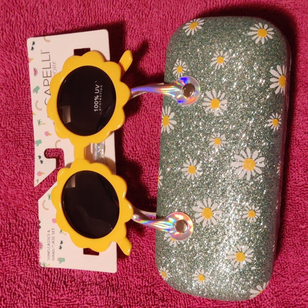 NEW adorable sunglasses with case